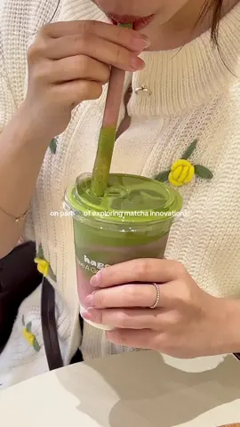 kapan lagi sehat + murah jadi satu paket?! harganya kisaran 30k doang loh 😭💟 yakin kenyang sampe sore deh soalnya tipe smoothies mereka itu kentel & non watery at all 💦🤯🤩 📍Hago Dessert Bar, Gading Serpong #matchalover #matchasmoothie #smoothiebowl #jusbuah #hidupsehat #rekomendasi #gadingserpong #kulinertiktok #fyp