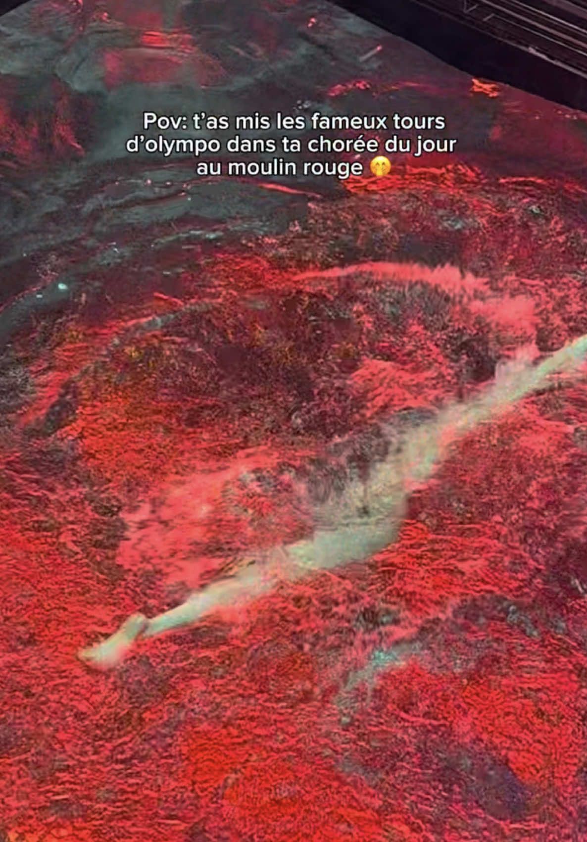 est ce que vous voulez voir mon max de tours d’@OLYMPO ? 🤭  #olymponetflix#natationsynchronisée 