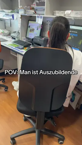 Azubi Opfer #apotheke #azubi #pta 