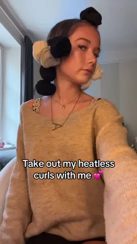 Jag glömde att filma fram saken #heatlesscurls #hair #stockholm #fyp 