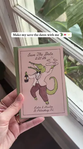 Making my Save the Dates!! Had to have an alligator of course // admitting to myself we are Floridians 🐊💌 #diystationery #savethedate #diysavethedates #vistaprint #weddingplanning 