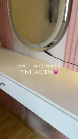 Esse Vinil Adesivo é perfeito para proteger sua Penteadeira!😍🤍 #penteadeira #adesivo #penteadeirasuspensa #penteadeiracamarim #viral 