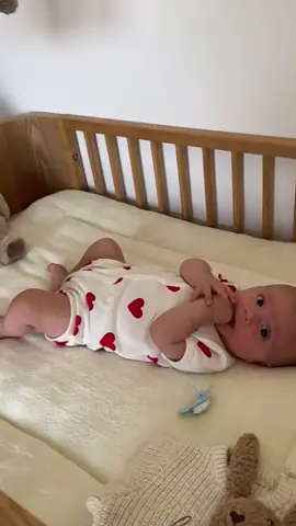 Bébé Alessio nous montre sa chambre ! #pourtoi #frere #chambre #baby #nicocaponecomedy 