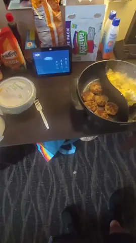 this electric hot pot is perfect for traveling.  #electrichotpot #hotpot #hotpotcooker #hotpotcooking #griddle 