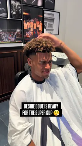 Desire Doue’s Super Cup trim has landed. You just know he’s bringing back the 10/10 performances tonight. Who’s taking it home?  (h/t @millimetro.conceptstore) #desiredoue #psg #france #supercup 