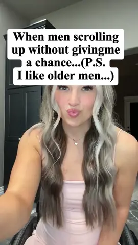 #singlewoman#lonelywoman#fyp#wheelchair#paralyzed#singlelife#singleandreadytomingle 