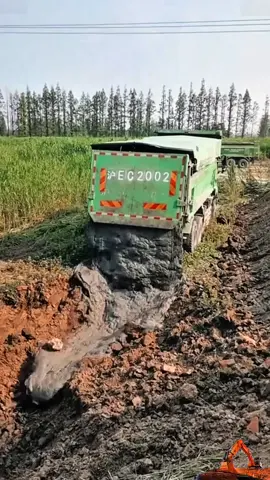 #xuhuong #excavator #operator_excavator #excavatrice #truck 