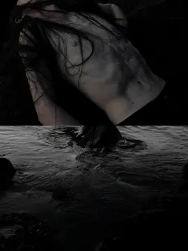 Symbiosis- не хочу придерживаться научного термина, но частично мне откликается суть.  Передаю свои физические и визуальные ощущение, через эскизы и работу с телом.  Проводник который показывает ту саму связь между организмами…в работах становится цельным мои образы и плоть….  Все больше нравится брать за основу те образы которые были созданы сами с течением времени- разломы, раздражение, плесень и движение которое создается при взаимодействии….