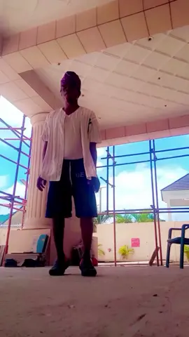 Good evening everyone I'm Godwin Chimdi by name Aka Happy boy never sad@zerobrainer0 @davido @♣️BIG~RENZO🀄️