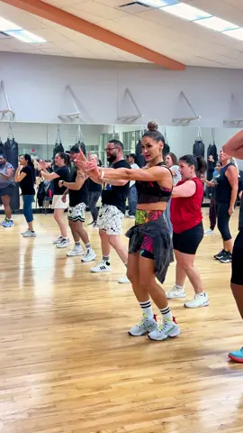 The dance floor missed me… and I missed YOU more 😍❤️ I’m BACK after 3 weeks of traveling and ready to bring the heat! 🔥 Catch me on the floor this week: 🗓 Wednesday @ 7PM & Friday @ 6PM 📍 LA Fitness – Carmel/Zionsville Let’s make it count, sweat it out, and vibe high 🙌🏼💃🏼🕺 @Zumba Fitness @Zumba Fitness #zumba #zumbaclass #dance #zumbafitness #letsdance 