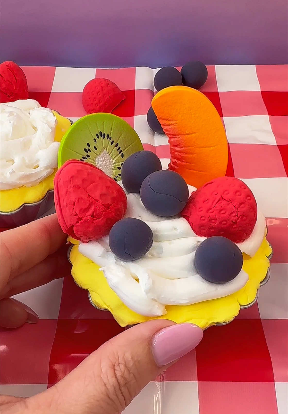 Zuru Slime Mart fruit tart satisfying ASMR 🍓🫐🥝 @Slime Mart  #slime #slimevideo #satisfyingslime #slimeasmr #slimemart 