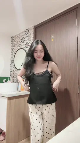 Thấy ngta nhảy đẹp lắm mà ta 🥲