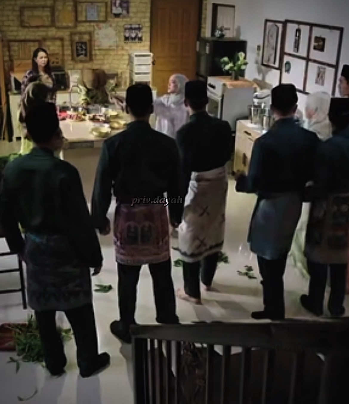 how hurt to be husniya radwa…. 😭😭 #thariqridzuwan #husniyaradwa #thariqridzuwancommandohistreasure #drama #fypシ゚ 