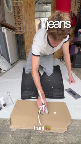 I think everyone should ruin there jeans now… @acnestudiosofficial how’d I do? #DIY #fashion #fashionhack #jeans #acnestudios 