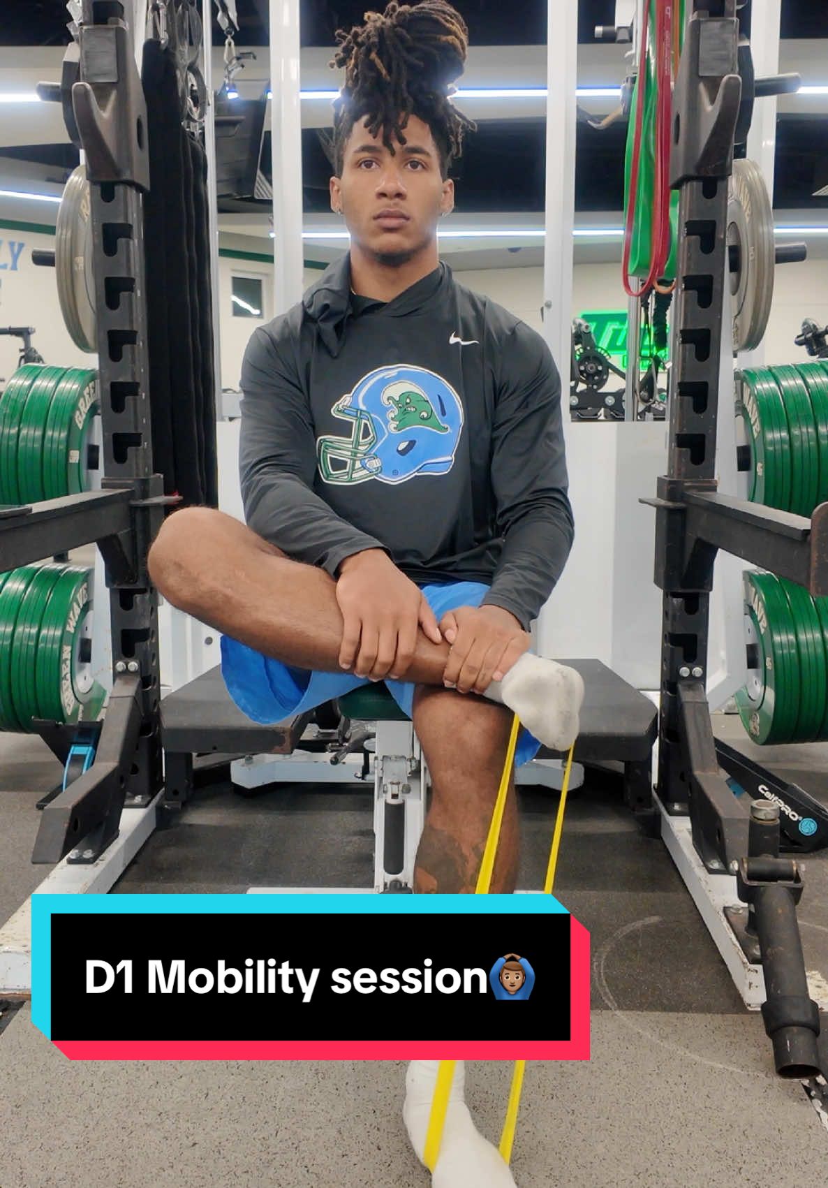 Take care of your body! #mobilitytraining #stretching #footballtiktok #workoutroutine 