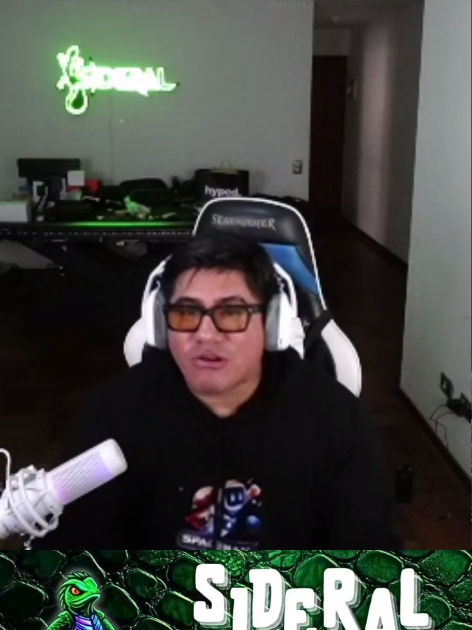 Sideral le dice a franco Vidal que controle a su comunidad #bebarmy #kickperu #peruvian #francovidalalcalde #kick 