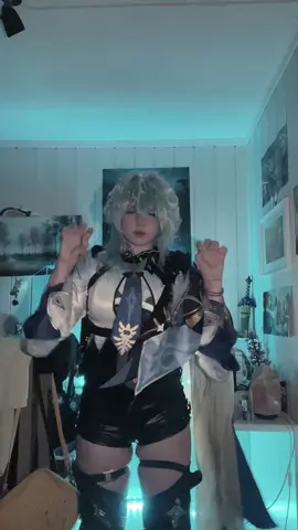 CAT KITTY CAT CAT KITTY CAT CA#cat#cosplay #eula #GenshinImpact#viral 