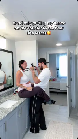 She’s so beautiful🩷😫 #fypシ #couple #couplegoals #humor #relatable 