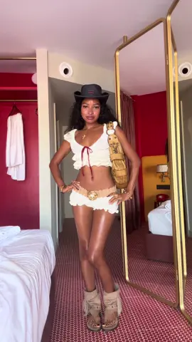 miu miu cowgirl 