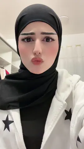 يعنني حزينه 😞 