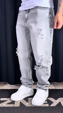 Lançamento de calça 🙌🏻 - 🔥Calça Jeans Reta Destroyed Cinza Claro🔥 - 📱(44)99172-0947 - Compre pelo site ⬇️ www.kenzooutlet.com.br - Parcelamos em até 12x nos cartões Enviamos para todo Brasil 🇧🇷🚀 Compre pelo site ou em nosso WhatsApp clicando no LINK DA BIO - #outfit #calcareta #calcajogador #calças #streetwear 