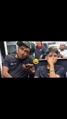si será amor o no??😂 #videosdivertidos #videosderisa #videosdehumor #funnyvideos #risastiktok 