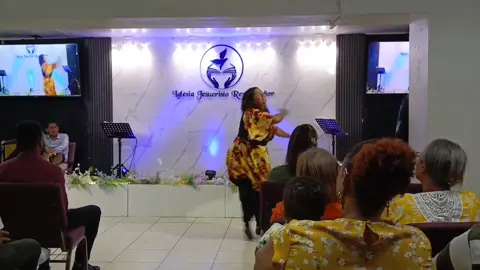 adora en todo tiempo  #amordedios #paratii #yolocreo 