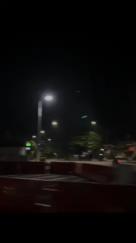 4:00 AM