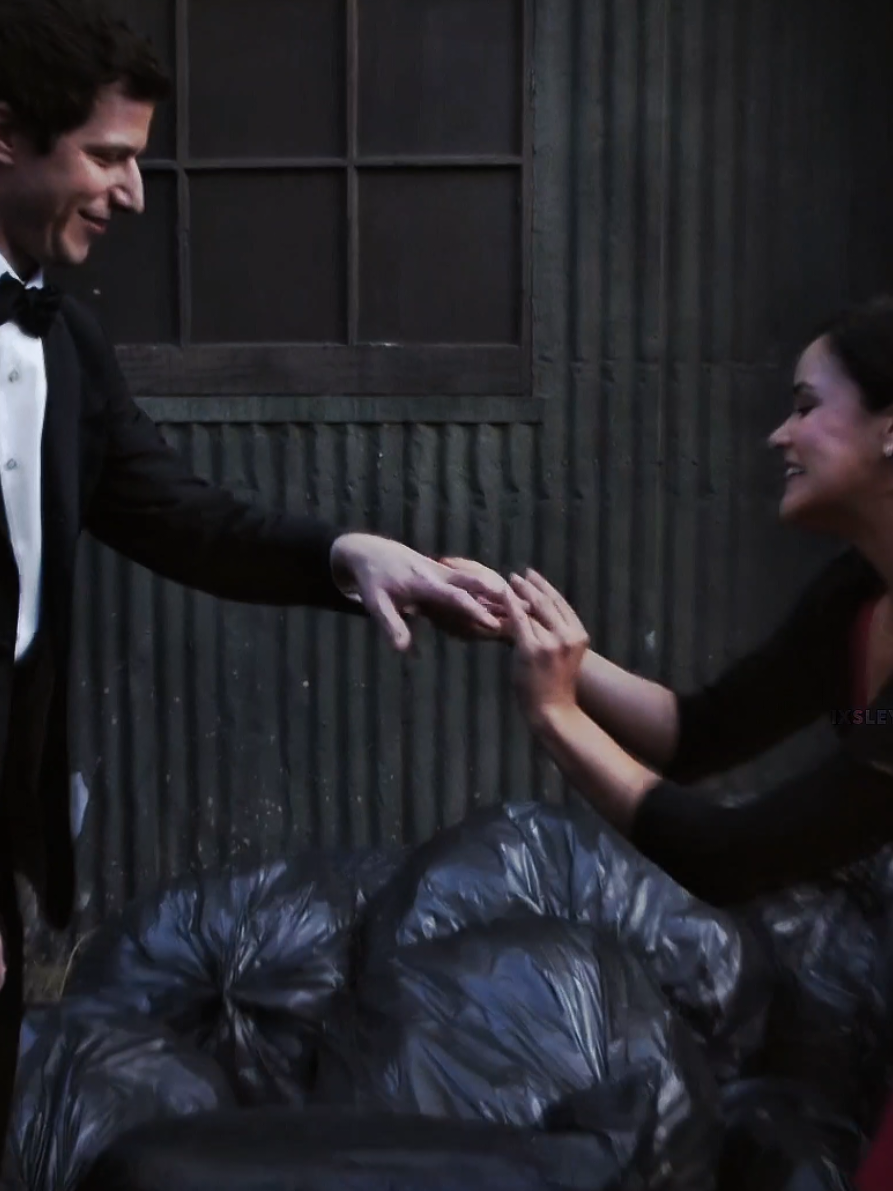 there's no going wrong with peraltiago and taylor swift am i right • #b99 #b99edit #brooklynninenine #brooklyn99 #brooklynninenineedit 