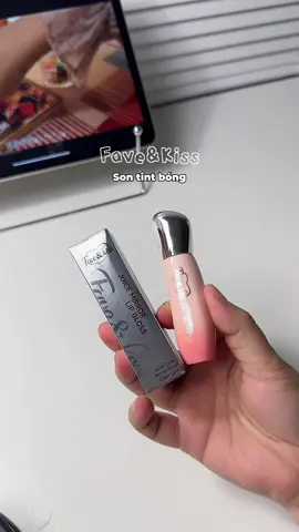 Chiếc son màu đỏ đất mà bà nào cũng nên có 💓 #favekiss #sontint #sontintli #reviewlamdep #xuhuong 