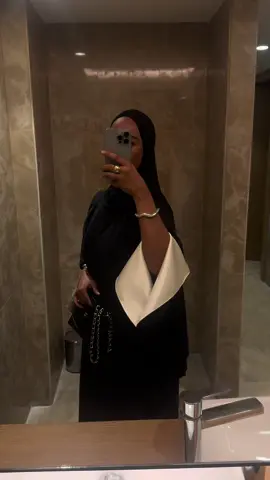 Black abaya 🐆🖤.                              #abayastyle #outfit #pourtoii #abaya #foryoupage❤️❤️  @sayna.couture @MERRACHI hijab 