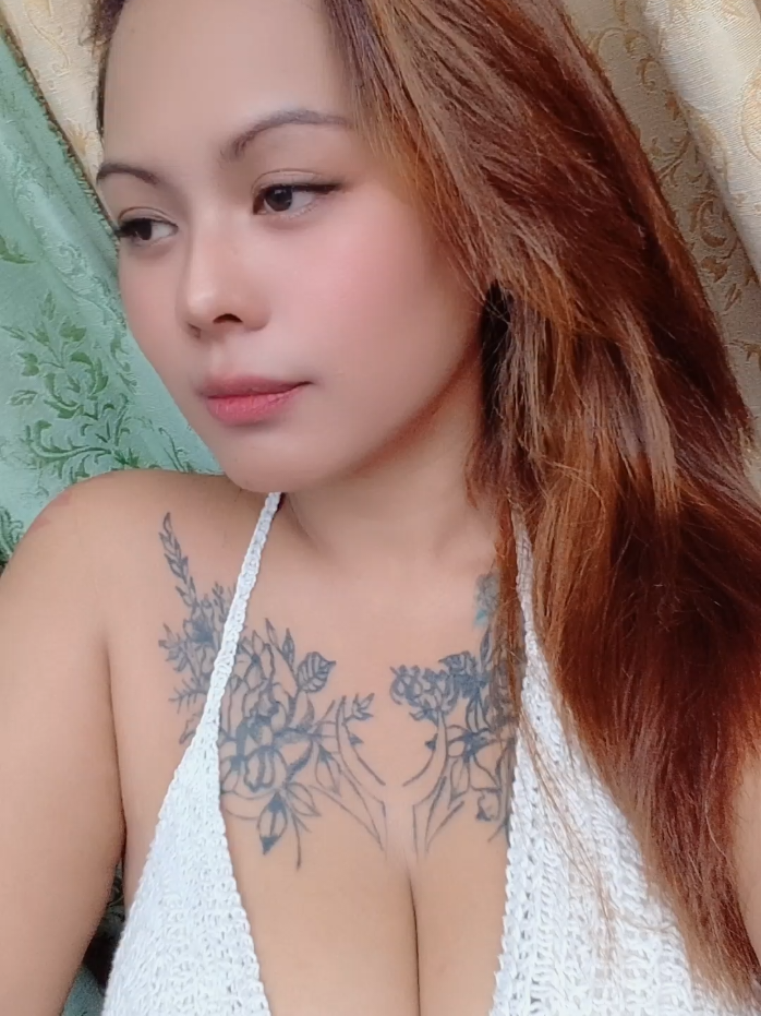 𝙳𝚘𝚎𝚜 𝚜𝚑𝚎 𝚔𝚗𝚘𝚠? 𝙾𝚑 𝚠𝚎𝚕𝚕 𝚓𝚞𝚜𝚝 𝚌𝚘𝚗𝚜𝚒𝚍𝚎𝚛 𝚢𝚘𝚞𝚛𝚜𝚎𝚕𝚏 𝚕𝚞𝚌𝚔𝚢 𝚝𝚑𝚊𝚝 𝙸'𝚖 𝚌𝚑𝚘𝚘𝚜𝚒𝚗' 𝚝𝚘 𝚋𝚎𝚑𝚊𝚟𝚎 🤭  #fypシ゚ #reelsfbシ #reelsfypシ #fb