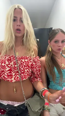 Babies reunited @millie @romyhunter 