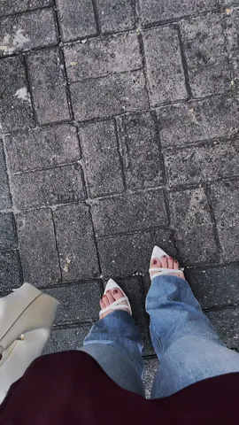 Kaki lebar ini nekat pake pointed heels 👠🫣 #fyp#ootdfashion #heels