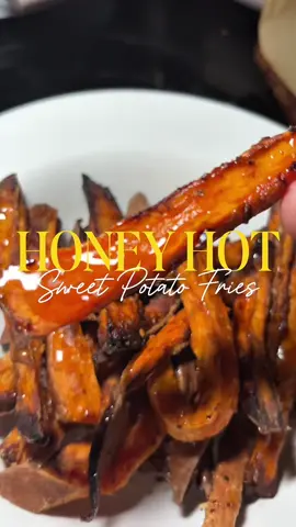 First time trying sweet potato fries & it was actually good! I love fries but trying to cut back on grease and baby this did the J.O.B!!! #sweetpotatofries #fries #ovenbaked #hothoney #themrsblakey 