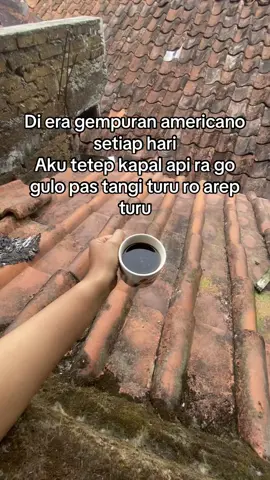 Sek gari nyuwun ibukk kapal api soale😘 #ngopi#pagi 