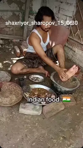 miren nomas como hacen la comida  en la India, i la venden