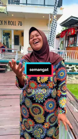 semangat buat para pejuang keluarga… sukses selalu buat @Warunk Rock N Roll 78 #makdaster #lipcync #pejuangkeluarga #fypviralシ 