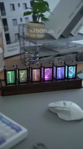 Add a little sense of atmosphere to the desktop?