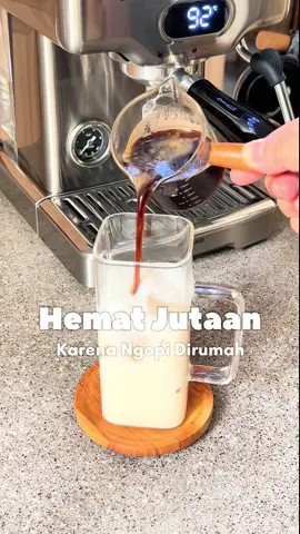 Bayangin kamu bisa hemat uang karna bikin kopi sendiri dirumah ala barista dan bikinnya segampang itu, buat pemula kaya aku mesin kopi dari @Joil ini user friendly 👌 Yuuk samaan link ada diatas ya #mesinkopi