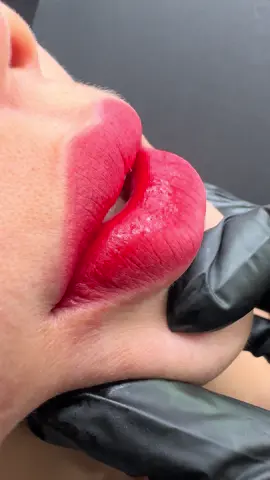 Không phải son, đây là môi thật… nhưng xinh hơn 💄✨” #PhunXămTựNhiên #varal #depmoingay #moixinh #thuhuyenphunxamthammy 
