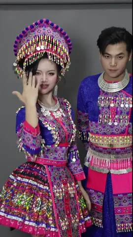พิกัดชุด Iris Hmong dress #ชุดม้ง #ชุดม้งมาแรง #ชุดม้งคู่ 