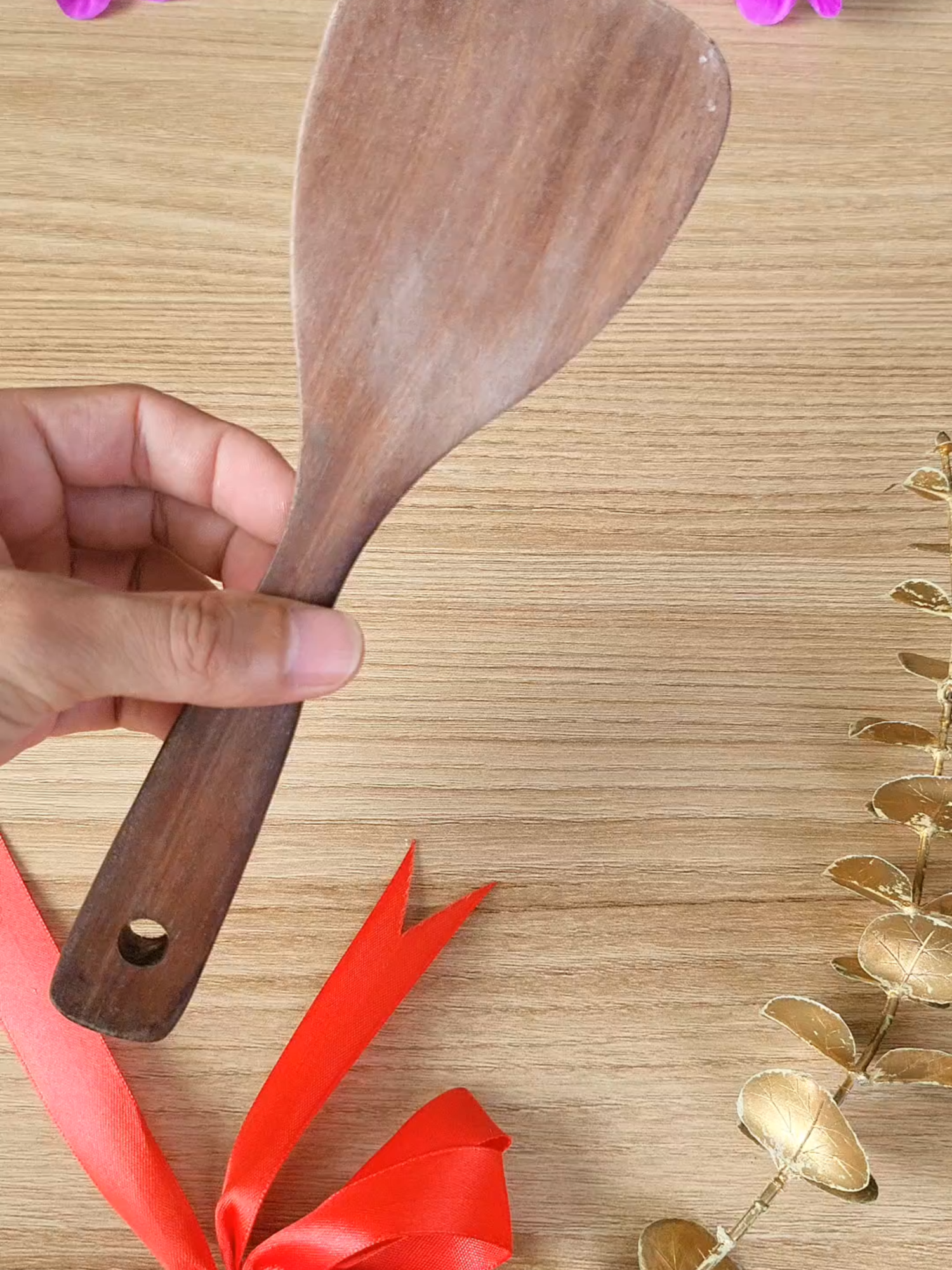 Muỗng xới cơm Inochi với thiết kế chống dính hiệu quả, không lo cơm bám dính khi sử dụng.#vaxoicomchongdinh #muongxoicomchongdinh #vaxoicom #huongnguyengiadung #dogiadung