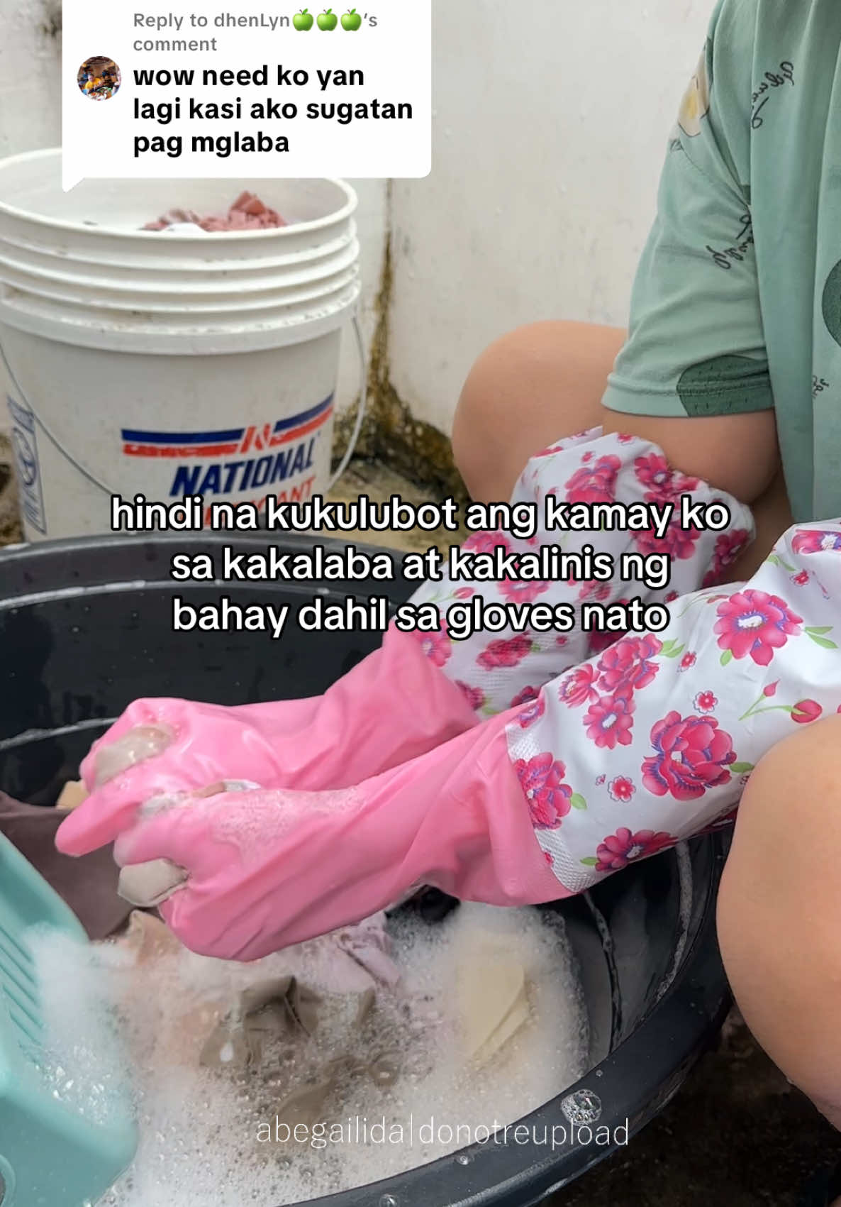 Replying to @dhenLyn🍏🍏🍏 mahaba at garterize. Hindi napapasukan ng tubig at di nagmomoist. Matibay rin di mabilis mabutas. #gloves #longgloves #cleaninggloves #laundrygloves 