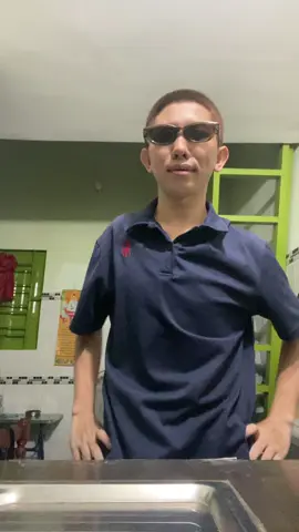 Nay thành trái gấc rồi 