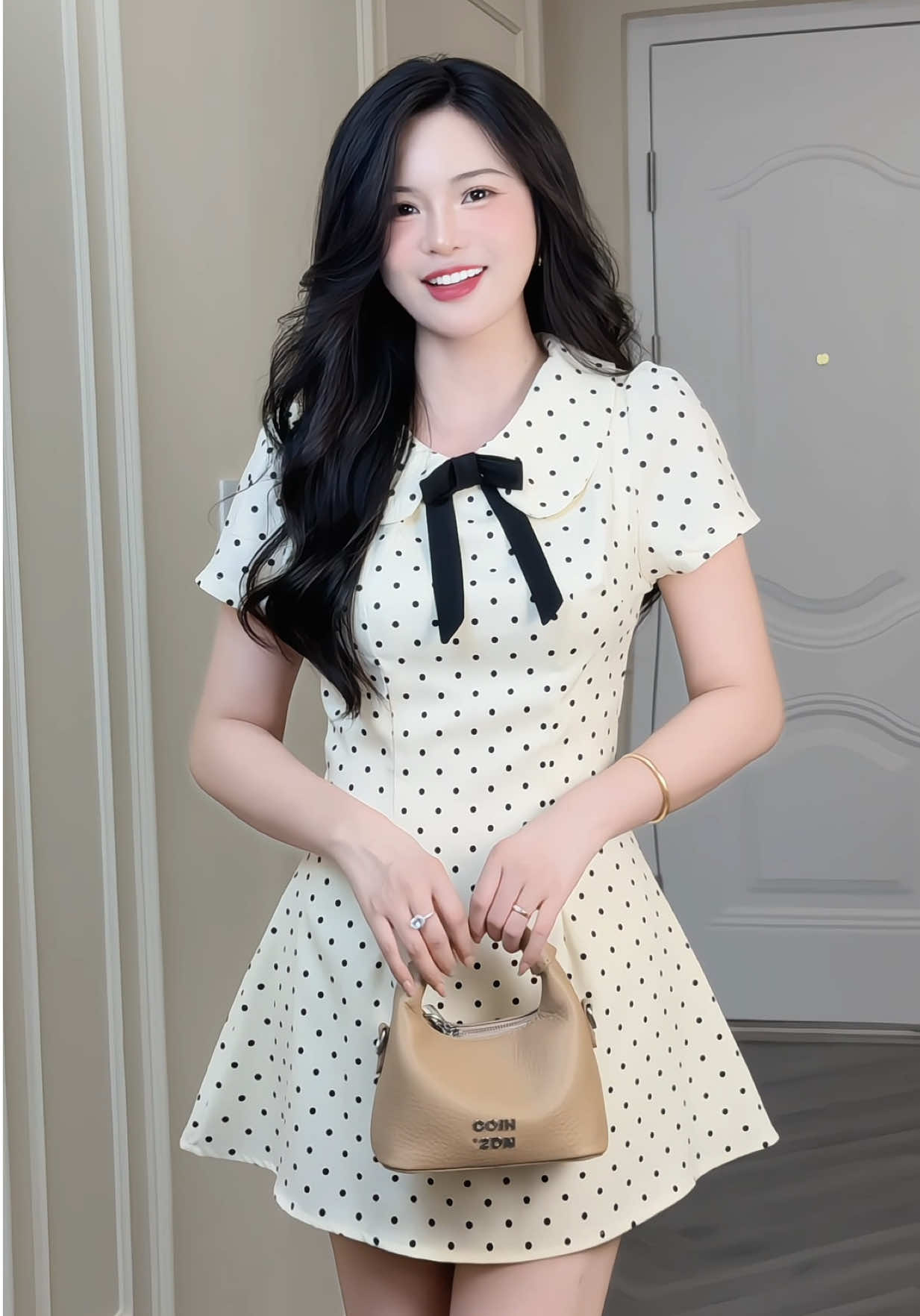 Váy ngắn cổ sen hoạ tiết chấm bi #champhanreview #vaychambi 