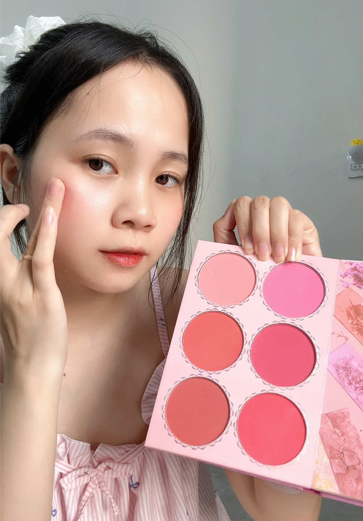 Sổ trang điểm cho chị em học makeup tiện lợi #makeup #trangdiem #IGOODCO #igoodco #xuhuong 