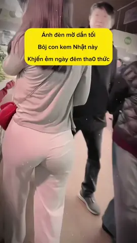 Ae dùng 1,2 lần ko ưng báo shop quay đầu. 