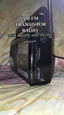 bagay na bagay to sa mga parents natin or lolo't lola na mahilig makinig ng balita para updated parin sila. napaka useful nito lalo na pag nag brown out dahil pedy sya lagyan ng battery kung walang kuryente magagamit padin. super affordable mahal to sa labas #radio #amfmradio #transistor #fyp #foryou 