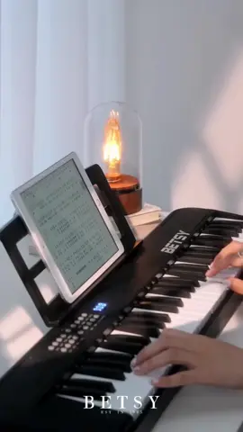 Đàn piano di động BETSY hiện đang được bán. Nếu bạn thích, hãy nhấp vào phòng phát sóng trực tiếp của tôi để nhận ưu đãi độc quyền!#betsypiano #piano #betsypianob151 #betsypianob170 #pianoplayer #music 